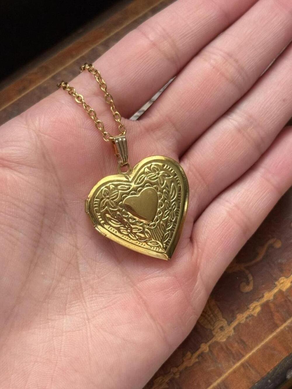 Vintage Style Heart shaped Locket Necklace